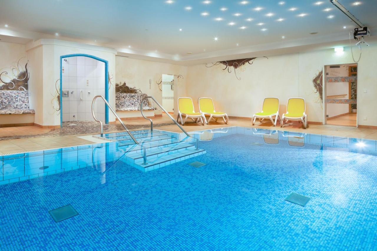"Viktoria Ferienhaus" - Annehmlichkeiten Von 4-Sterne Familien-Und Wellnesshotel Viktoria Koennen Mitbenutzt Werden Oberstdorf Kültér fotó