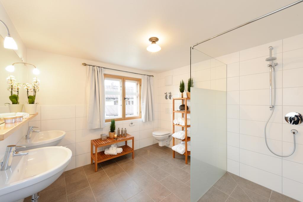 "Viktoria Ferienhaus" - Annehmlichkeiten Von 4-Sterne Familien-Und Wellnesshotel Viktoria Koennen Mitbenutzt Werden Oberstdorf Kültér fotó