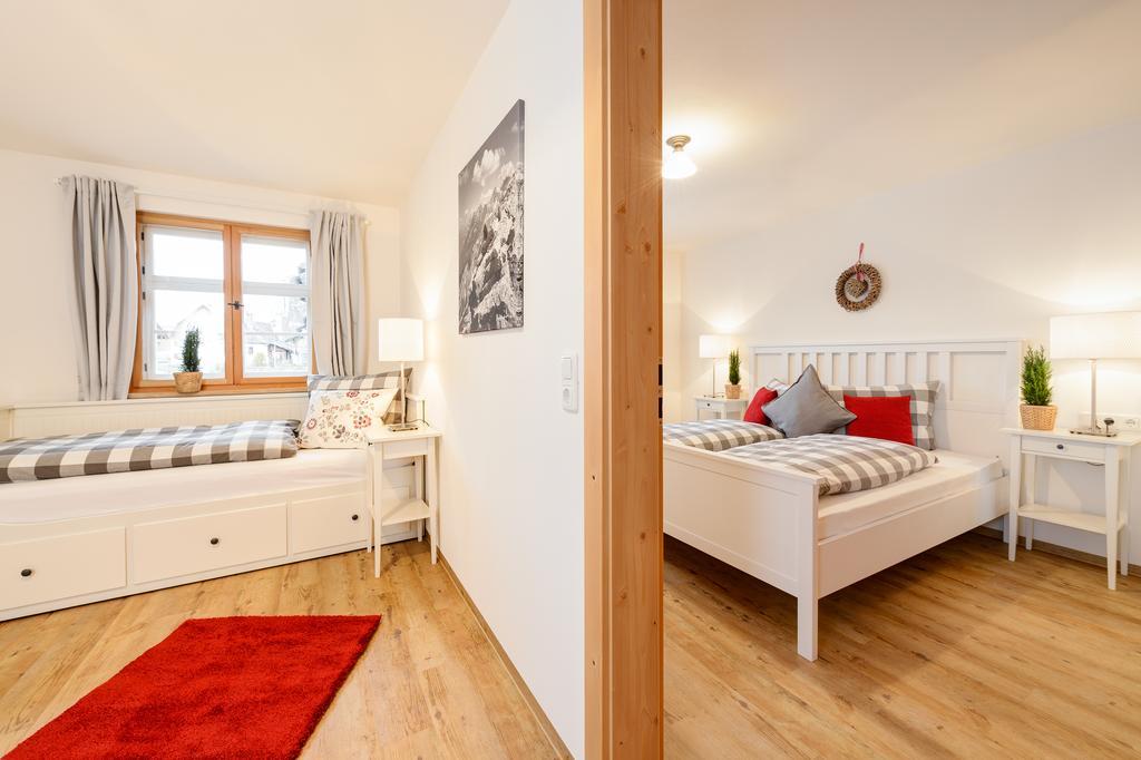 "Viktoria Ferienhaus" - Annehmlichkeiten Von 4-Sterne Familien-Und Wellnesshotel Viktoria Koennen Mitbenutzt Werden Oberstdorf Kültér fotó